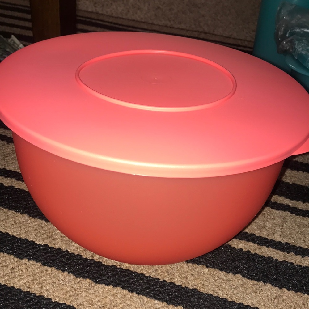 Huge container